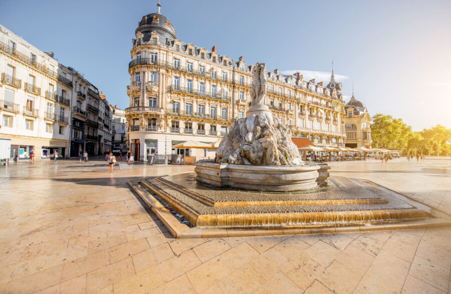 a fountain in a city